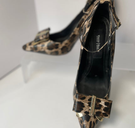 White House Black Market Leopard Print Pointed Toe Pumps - Size 6.5