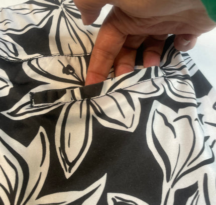 Emerald 18 Black & White Floral Golf Skirt - Size Large