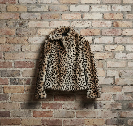 White House Black Market Cheetah Print Fur Coat - Size Large - Excellent Condition