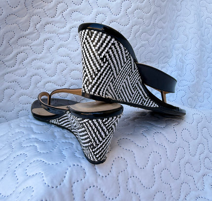 CL by Laundry Black Patent Slide Sandals with Houndstooth Heel - Size 6M