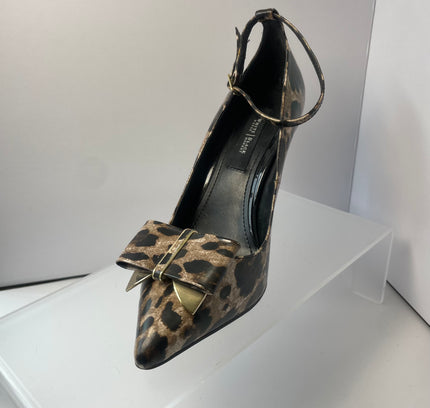 White House Black Market Leopard Print Pointed Toe Pumps - Size 6.5