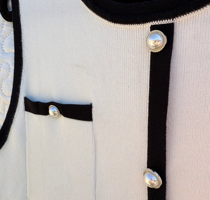 Zesica White Sleeveless Knit Dress with Black Trim & Pearl Buttons - Size M