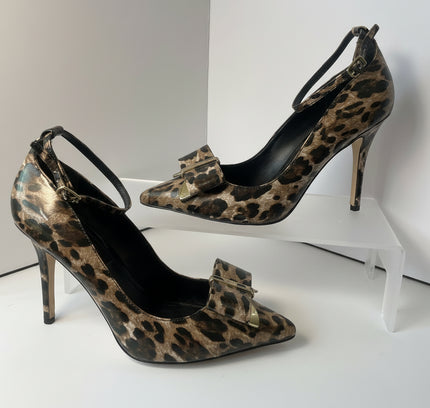 White House Black Market Leopard Print Pointed Toe Pumps - Size 6.5