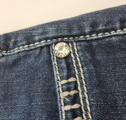 LA Idol Embellished Capri Jeans - Size 15