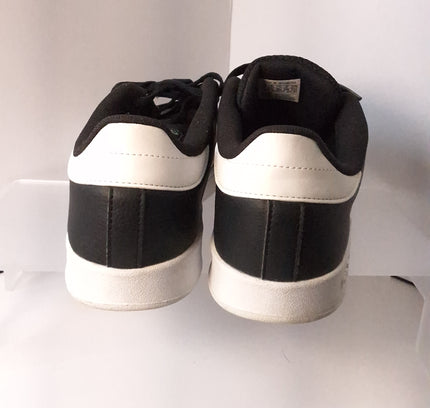 Woman Adidas Size 6